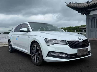 Skoda SuperB