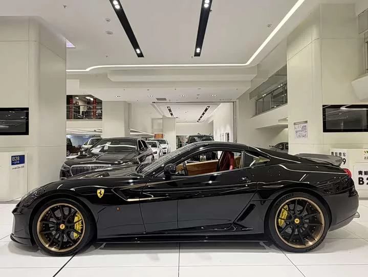 ferrari 599