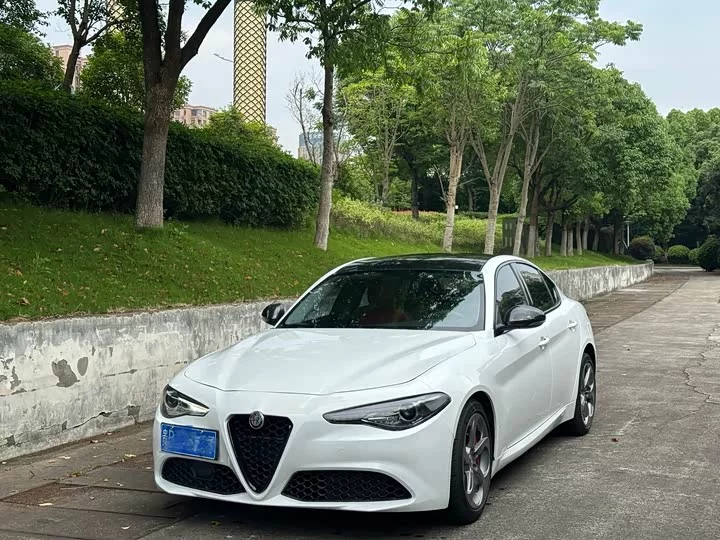 alfa romeo Giulia Juliet