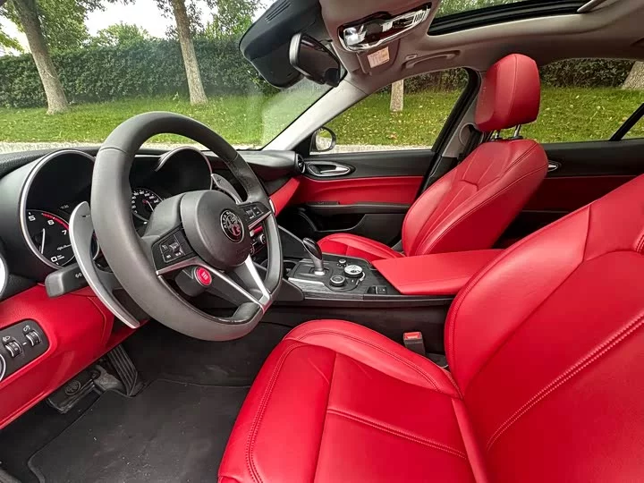 alfa romeo Giulia Juliet
