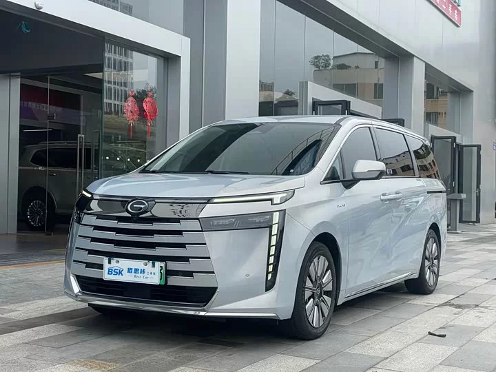 GAC Trumpchi E8 PHEV