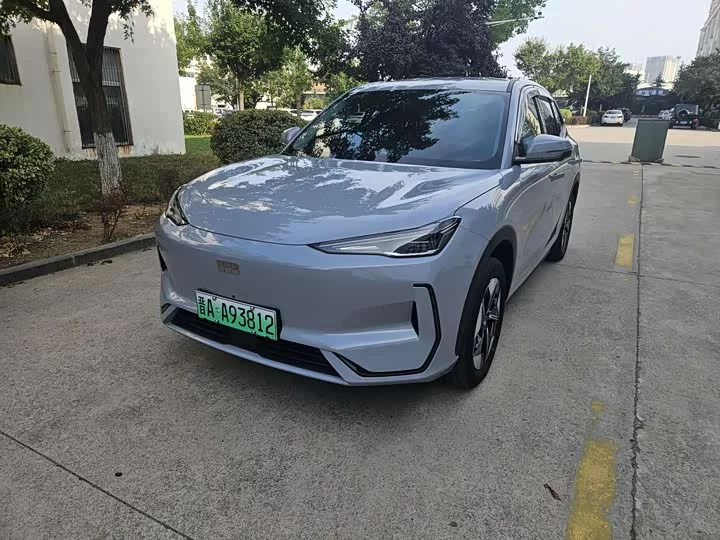 Geely Galaxy E5