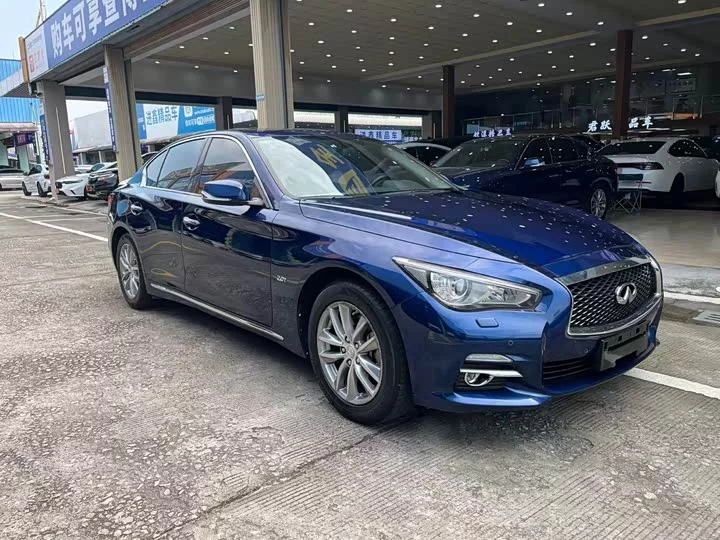 Infiniti Q50L