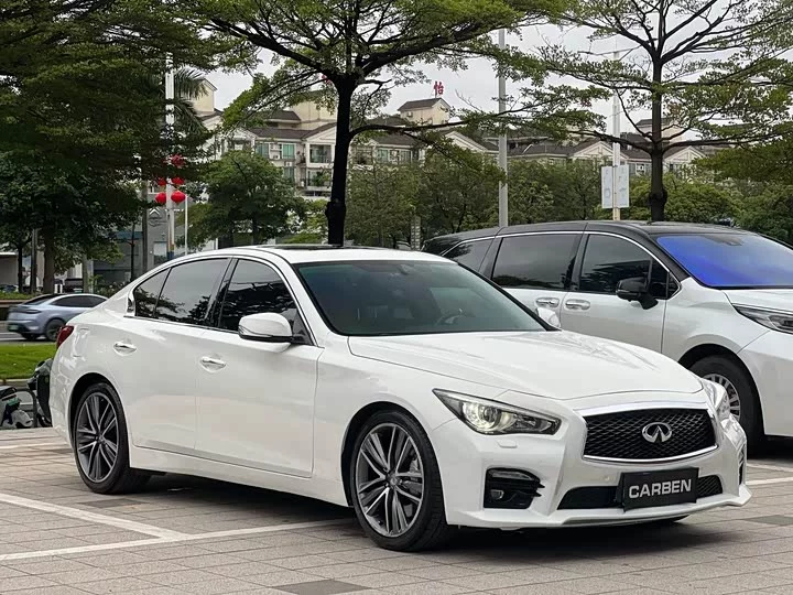 Infiniti Q50