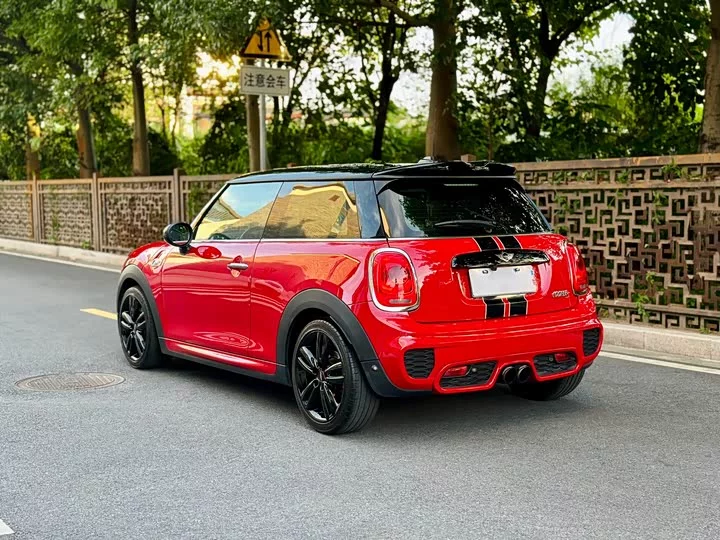 MINI 