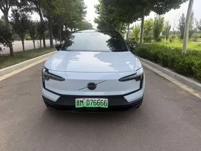 Volvo EX30