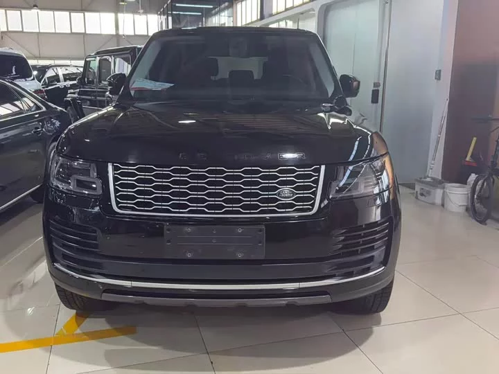 Land Rover range rover