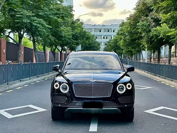 Bentley Bentayga