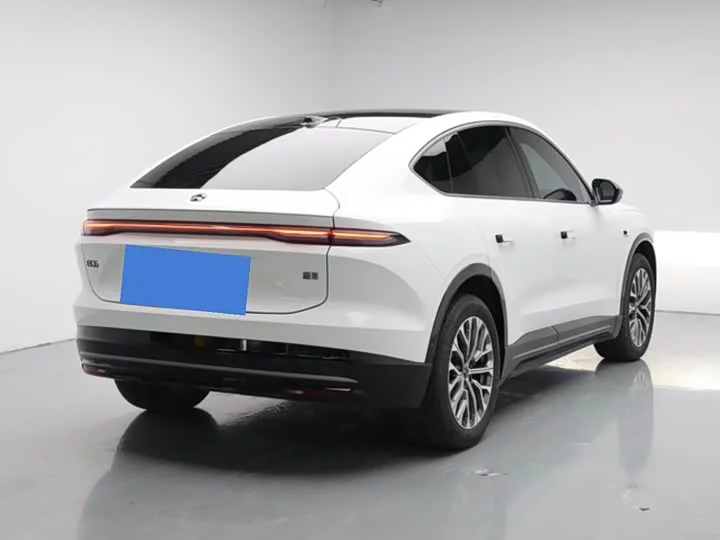 NIO EC6