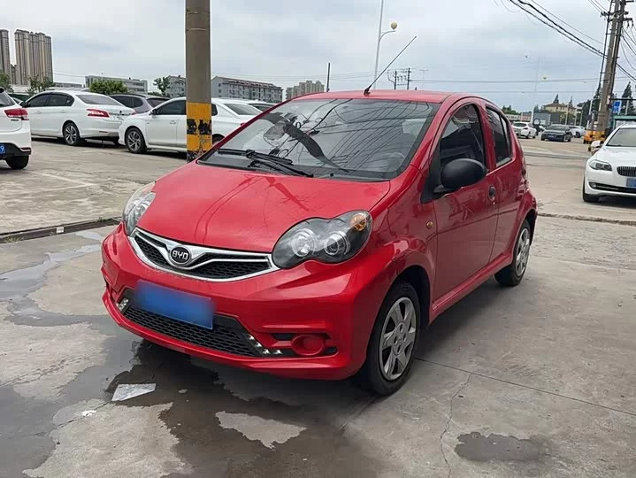 BYD F0