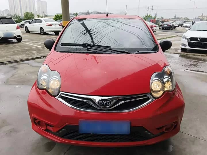 BYD F0