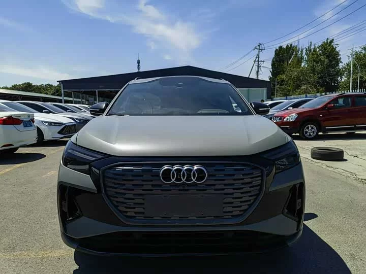 Audi Q4 e-tron