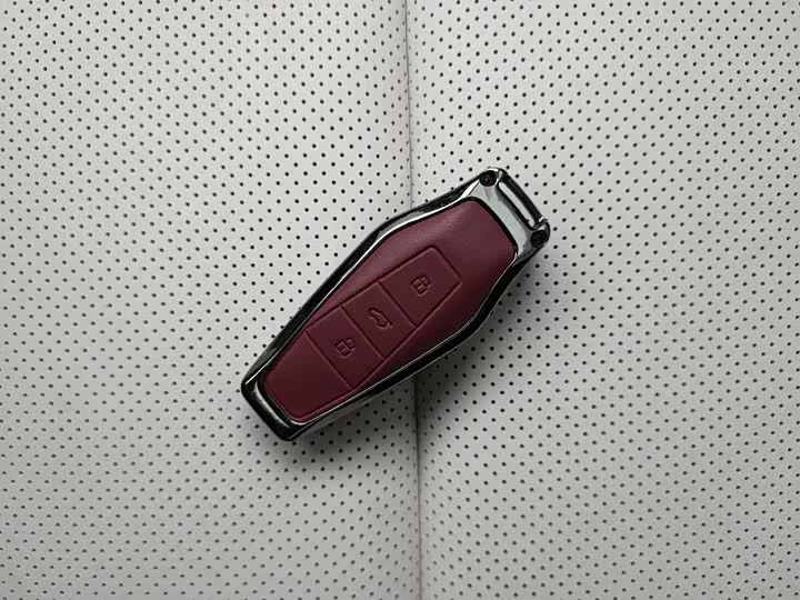 iCAR 03T