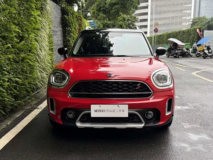 MINI COUNTRYMAN