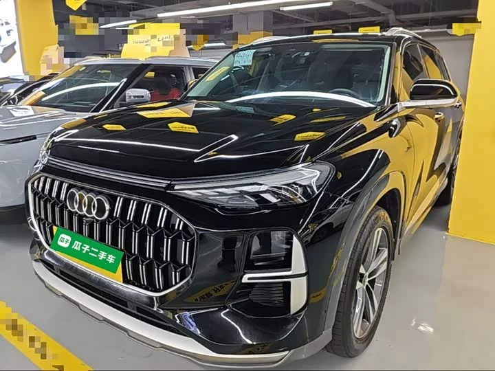 Audi Q6