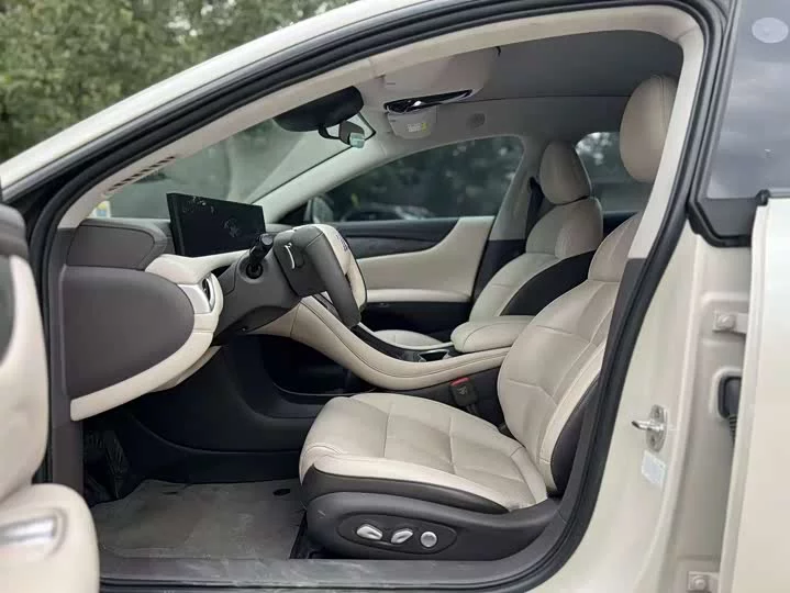 Zhiji L6