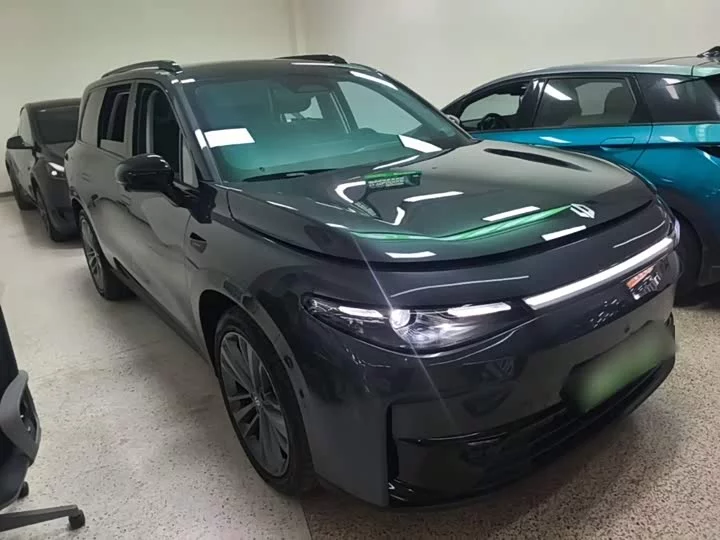 Leapmotor C16