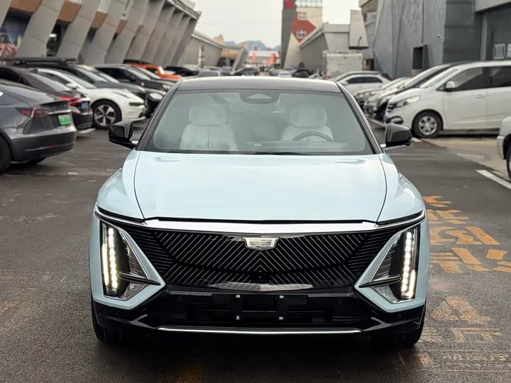 Cadillac IQ Ruige