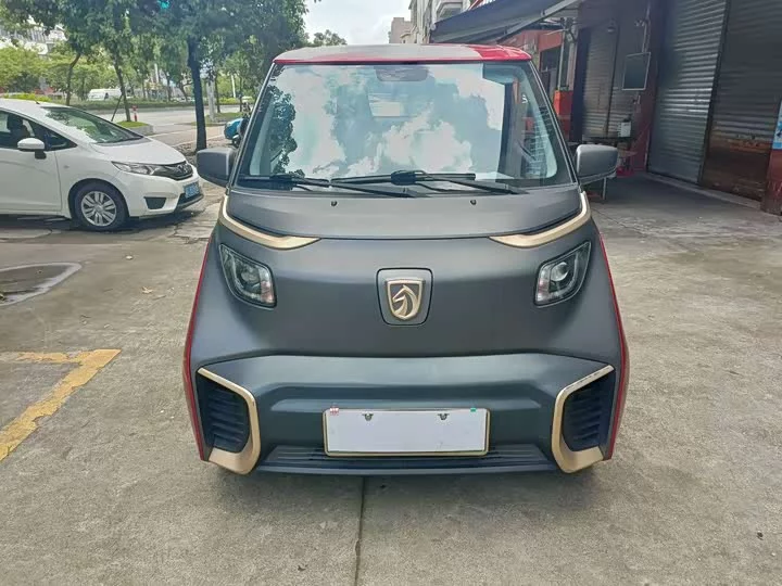 Baojun E200
