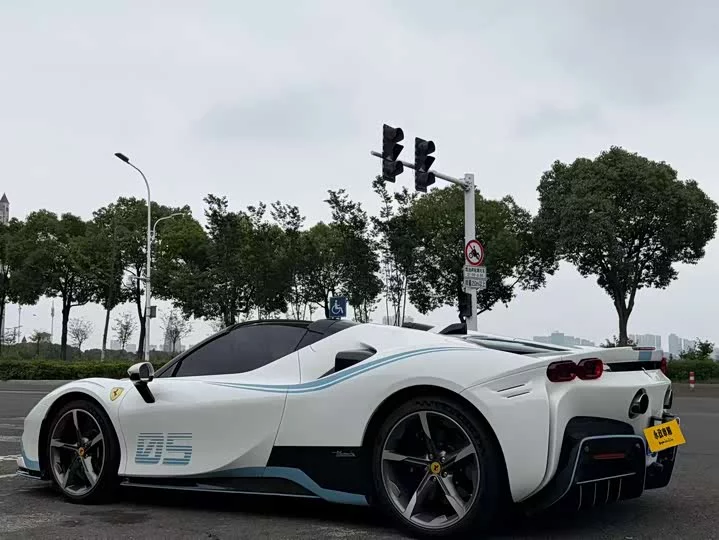 ferrari SF90