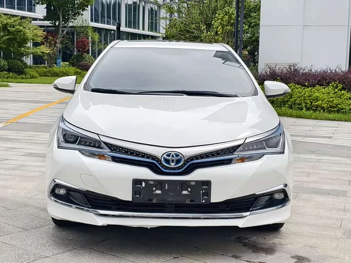 Toyota Corolla Dual Engine E+