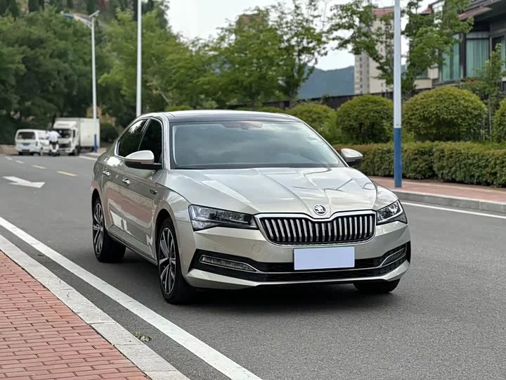 Skoda SuperB
