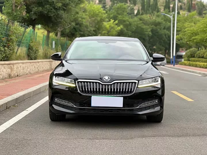 Skoda SuperB