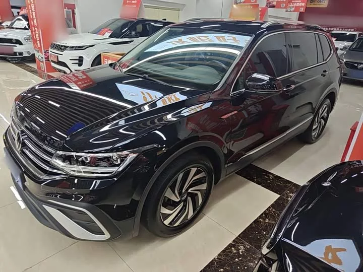 Volkswagen Tiguan L