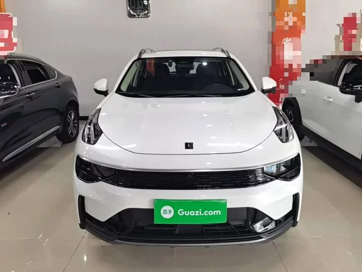 Lynk & Co 01