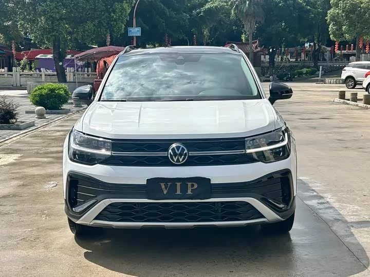 Volkswagen Tharu