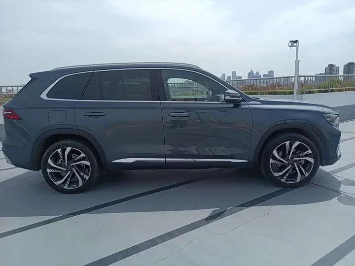 Geely Xingyue L