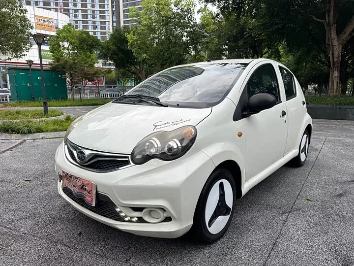 BYD F0