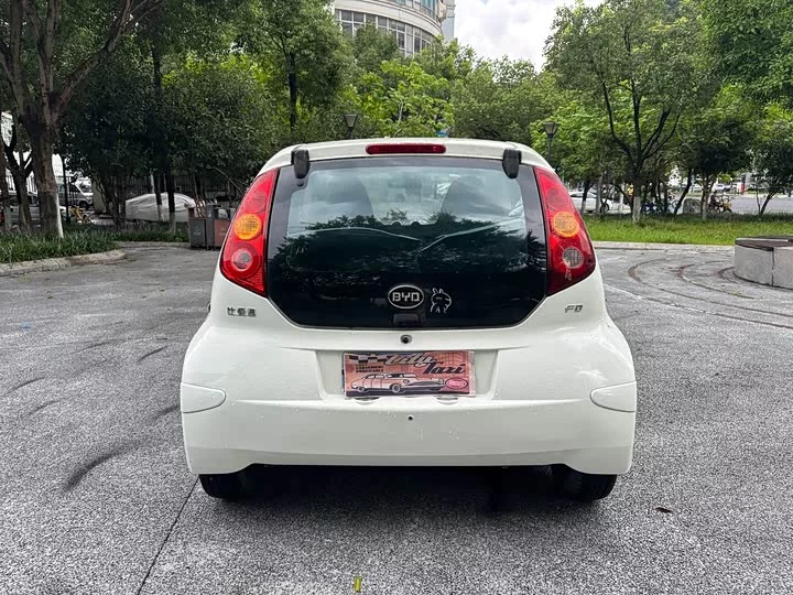 BYD F0