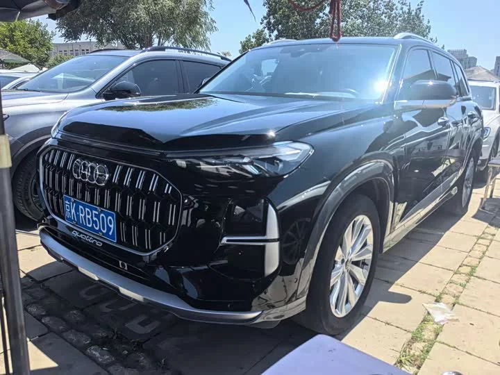 Audi Q6