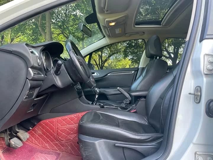Citroën C4L
