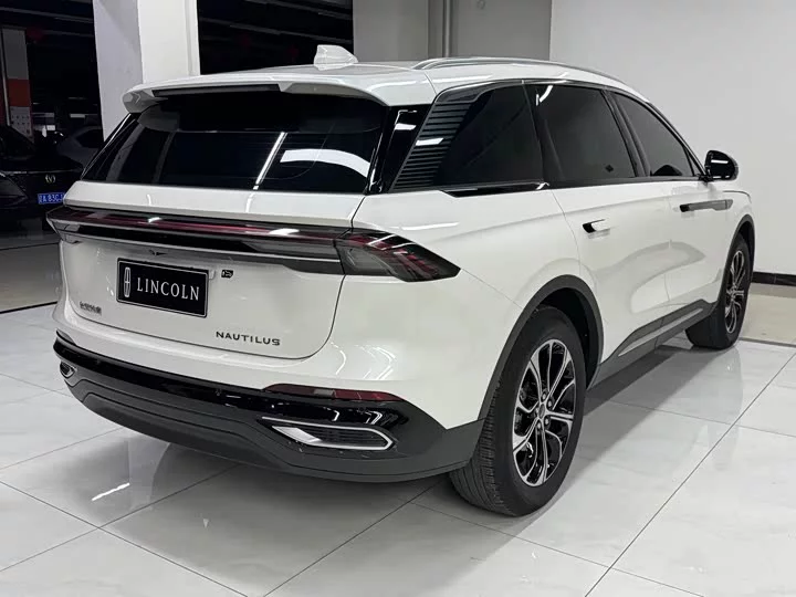 Lincoln navigator