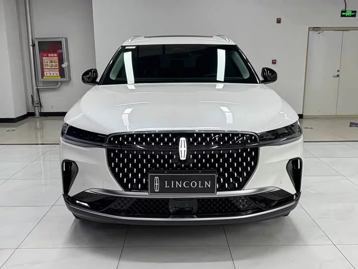Lincoln navigator