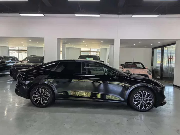 ZEEKR 007