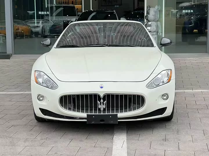 Maserati GranCabrio