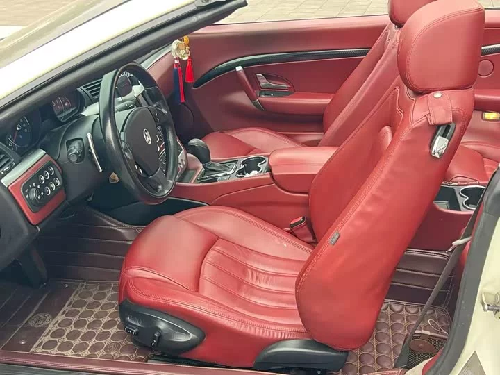 Maserati GranCabrio