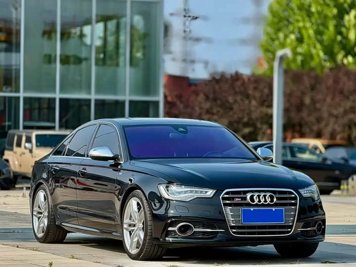 Audi S6