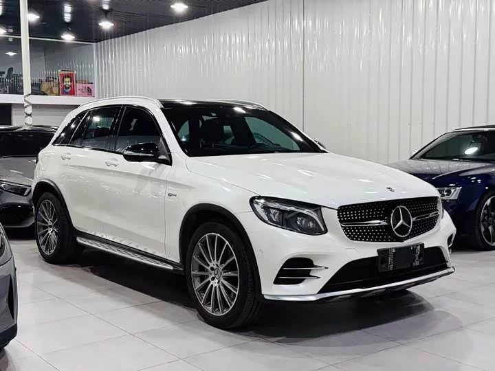 Mercedes-Benz GLC AMG