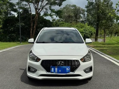 Hyundai Rena