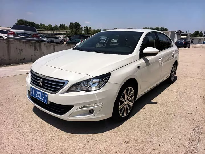 Peugeot 408