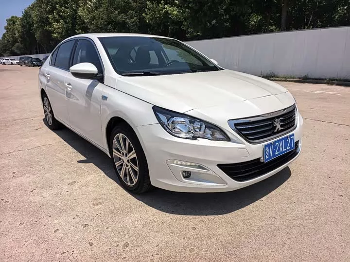 Peugeot 408