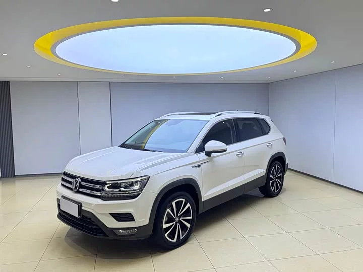 Volkswagen Tharu