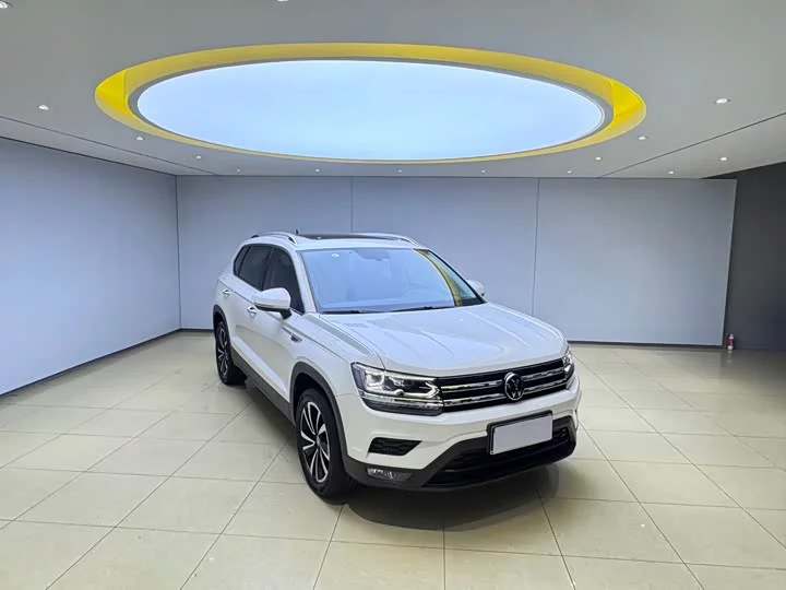 Volkswagen Tharu
