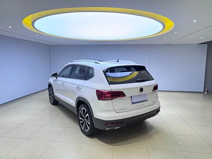Volkswagen Tharu
