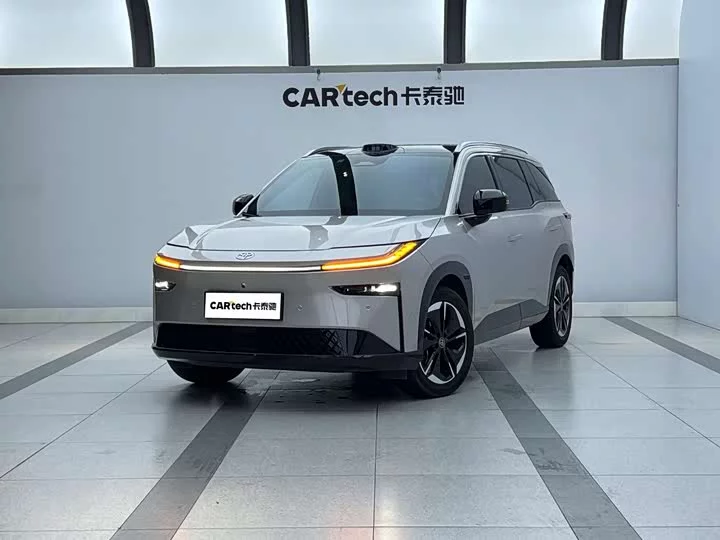Toyota Bozhi 3X