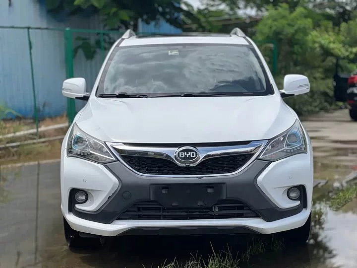 BYD Song